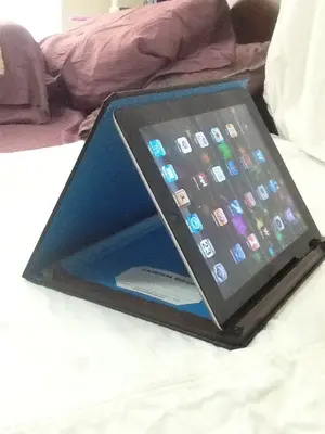 ipad stand.webp