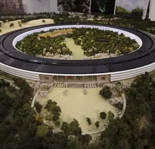 apple-spaceship-campus-620x600.webp