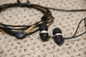 Brainwavz M1 review1.jpg